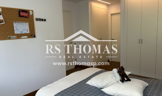 Compra - Ático -
Vila