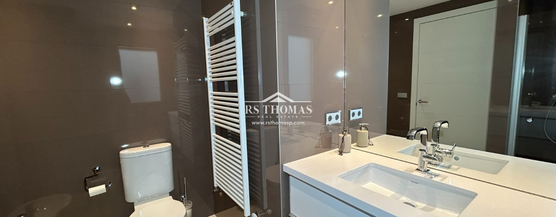 Compra - Ático -
Vila