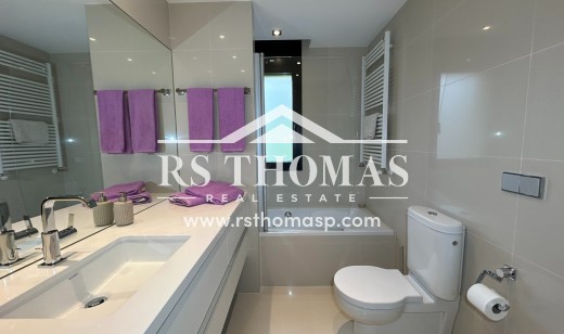 Compra - Ático -
Vila