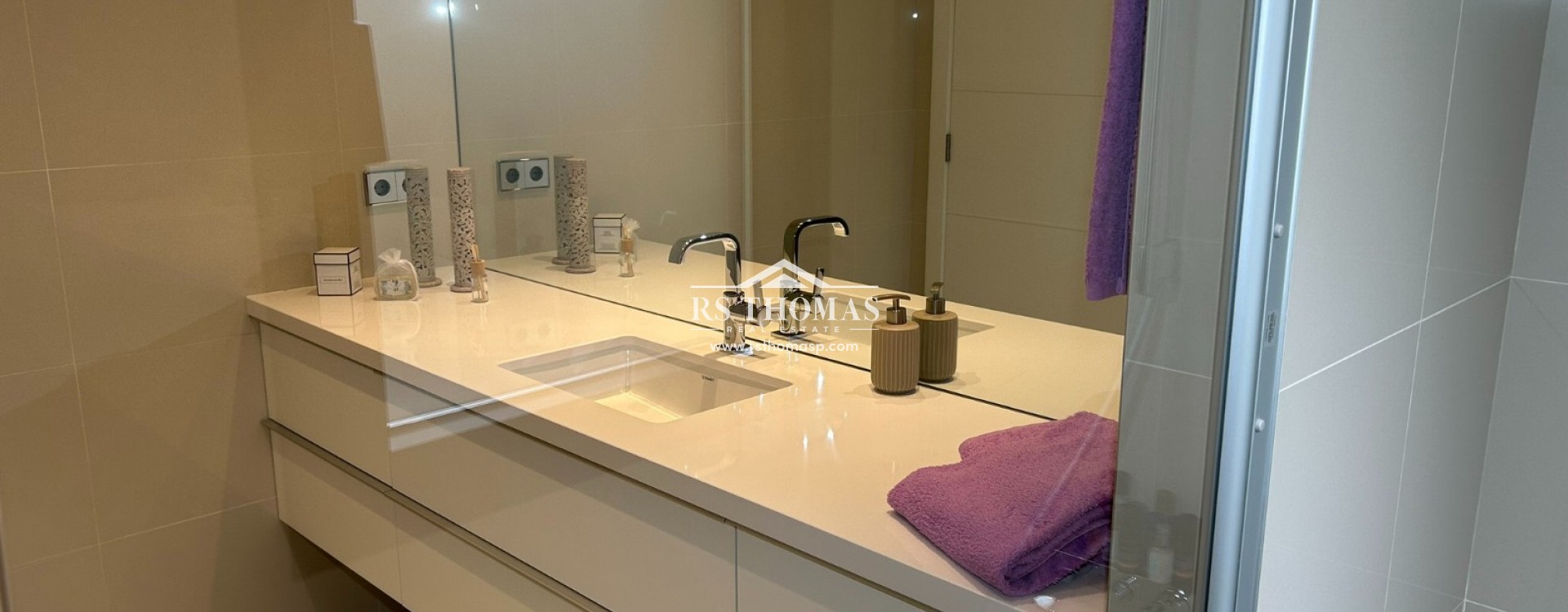 Compra - Ático -
Vila