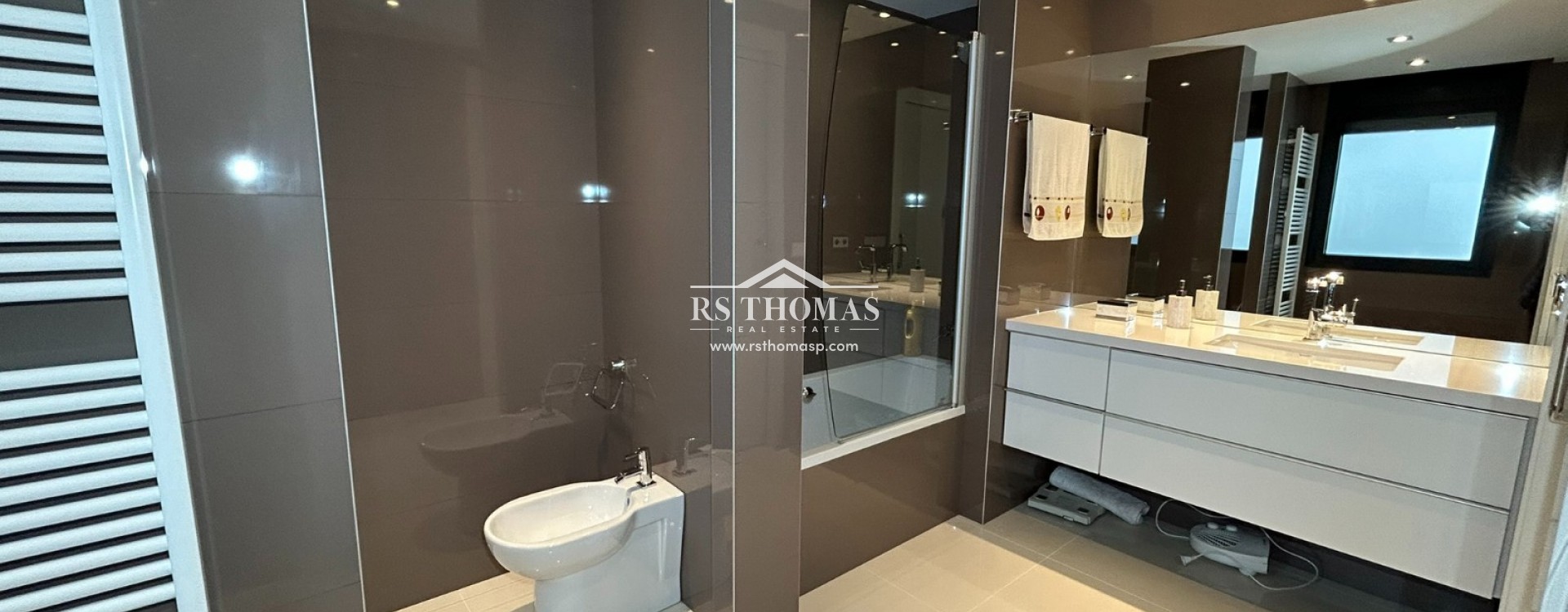 Compra - Ático -
Vila