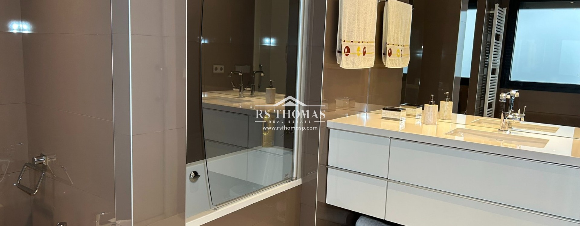 Compra - Ático -
Vila