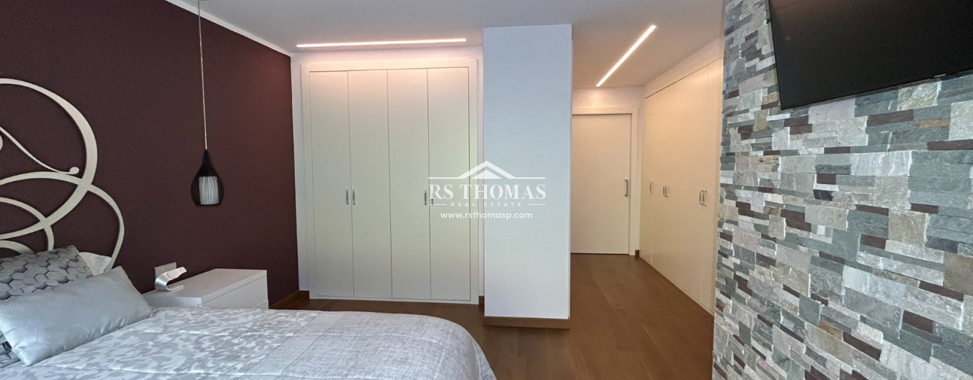 Compra - Ático -
Vila