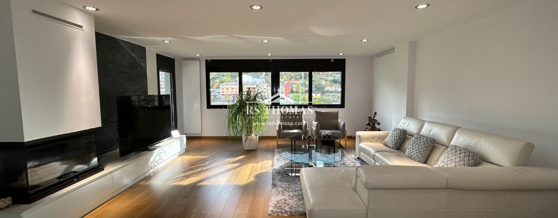 Compra - Ático -
Vila