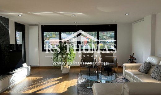 Compra - Ático -
Vila