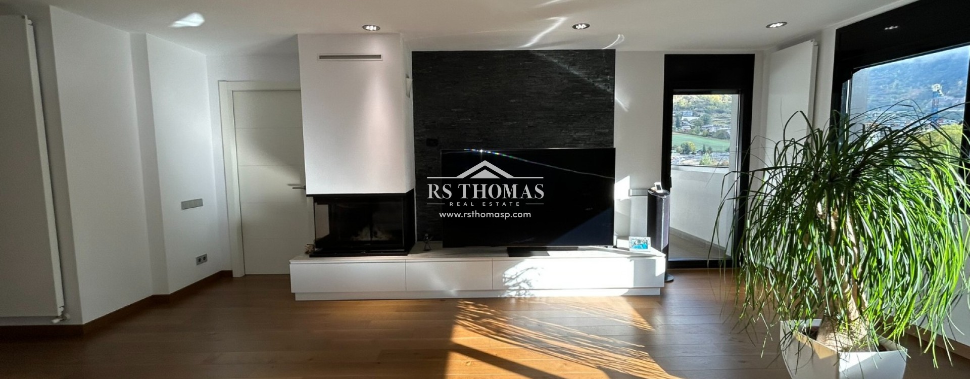 Compra - Ático -
Vila