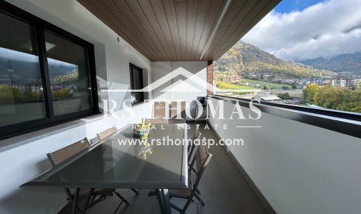 Compra - Ático -
Vila